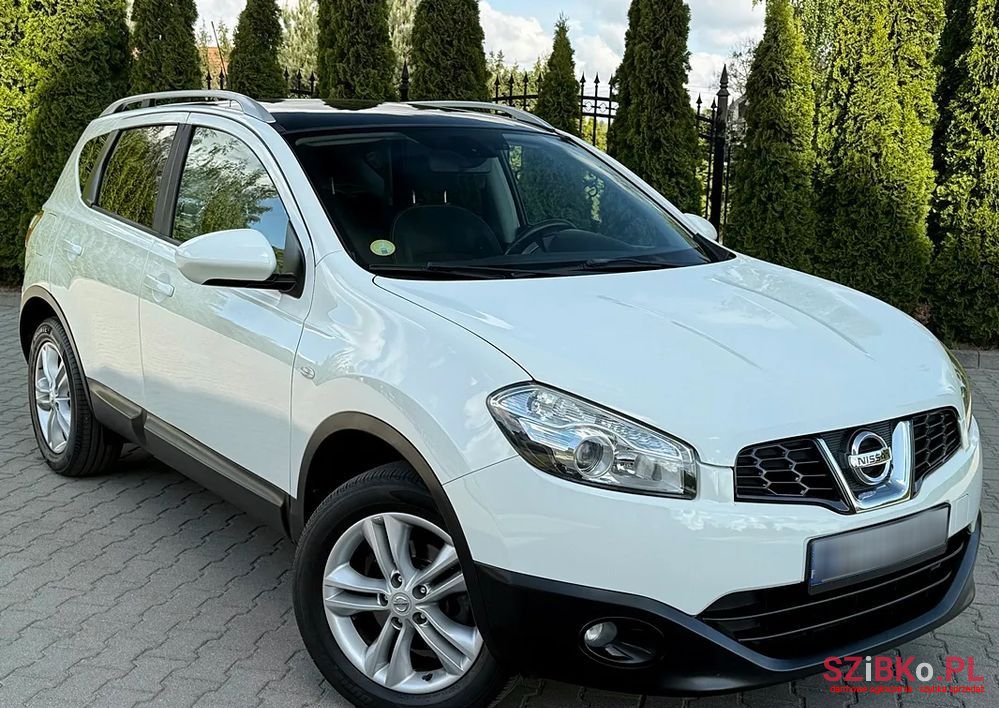 2010' Nissan Qashqai 1.6 Tekna photo #2