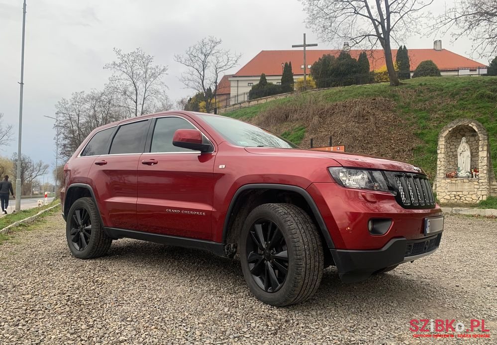 2012' Jeep Grand Cherokee photo #2