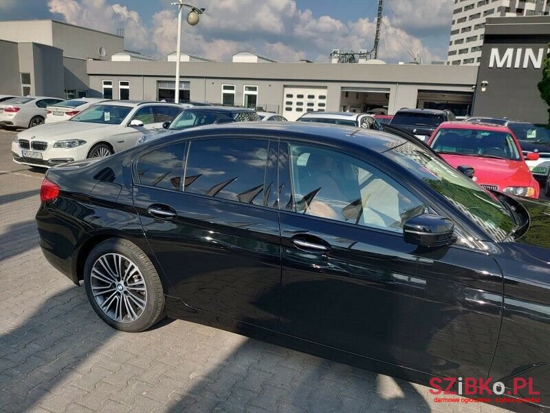 2017' BMW Seria 5 photo #4