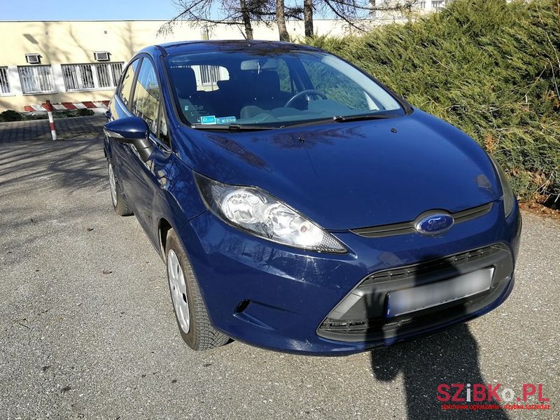 2010' Ford Fiesta 1.25 Ambiente photo #2