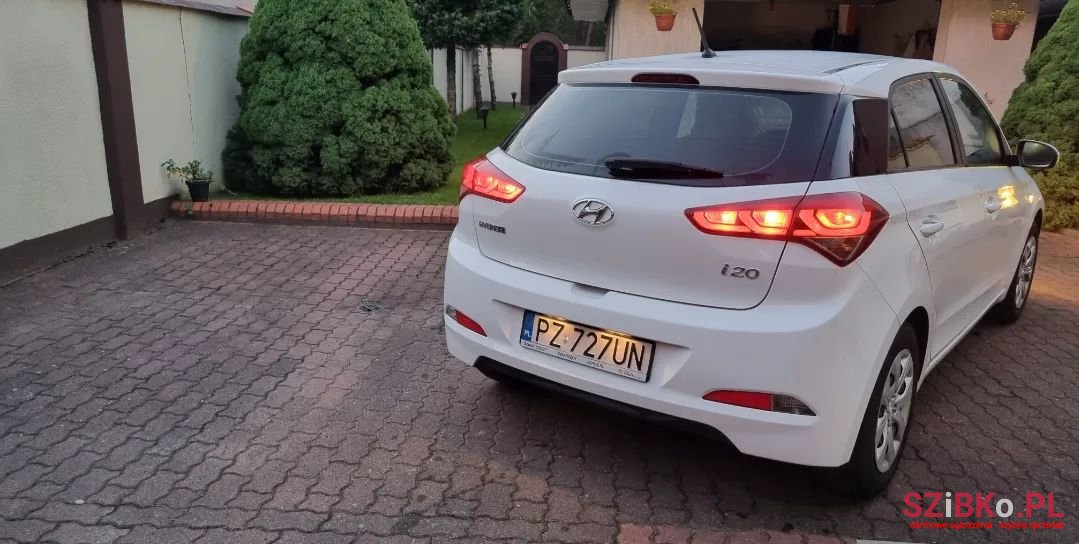 2018' Hyundai i20 photo #5