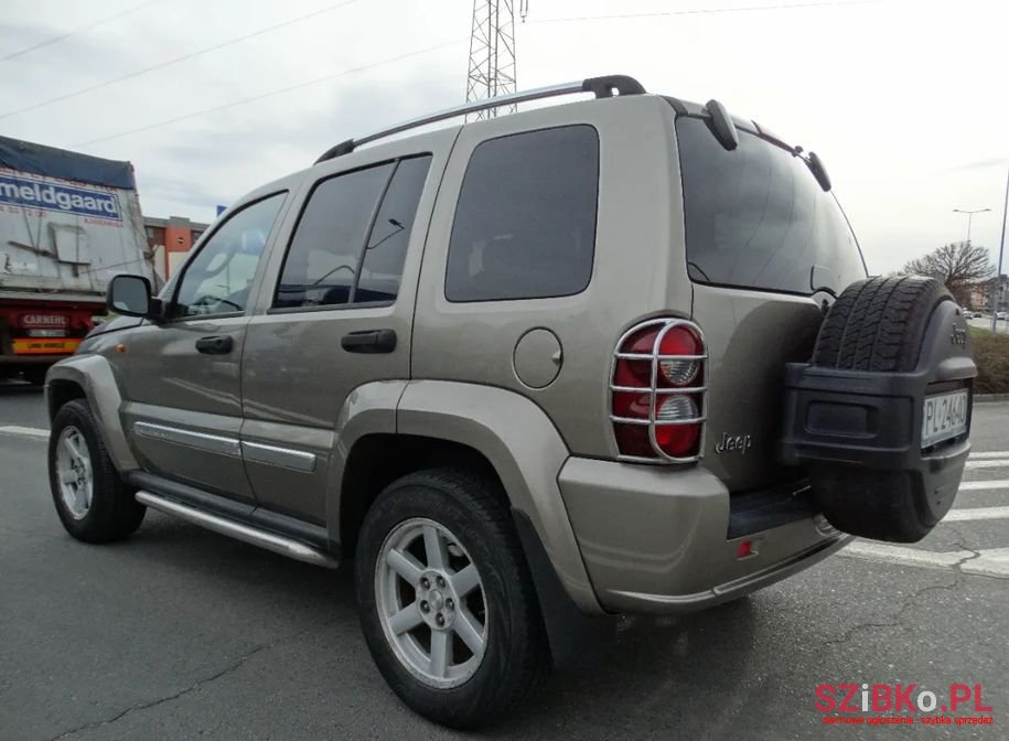 2005' Jeep Liberty photo #5