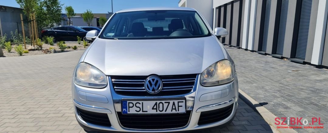 2007' Volkswagen Jetta photo #3