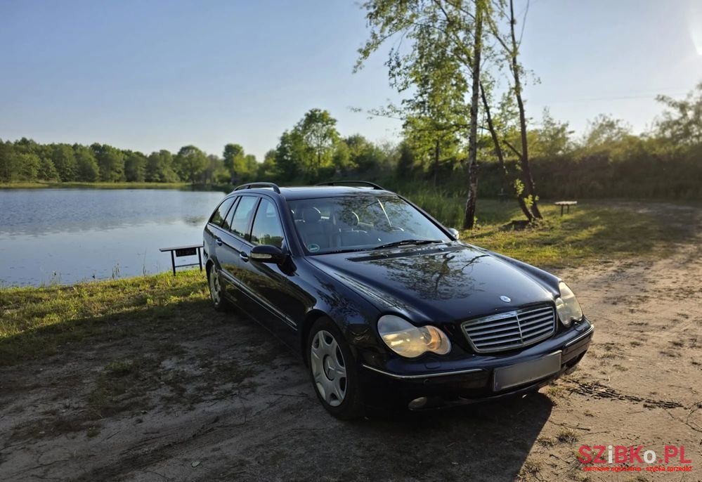 2001' Mercedes-Benz C-Class photo #4