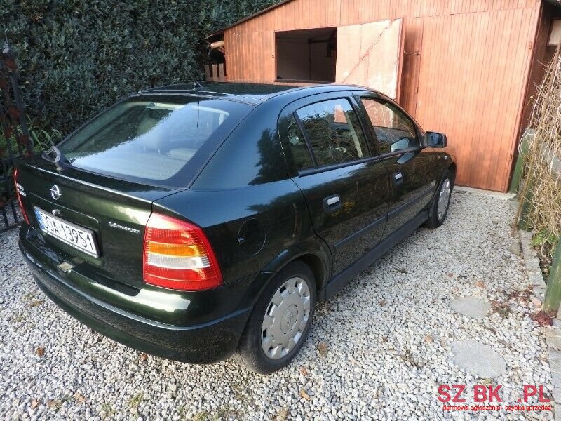 2009' Opel Astra photo #1