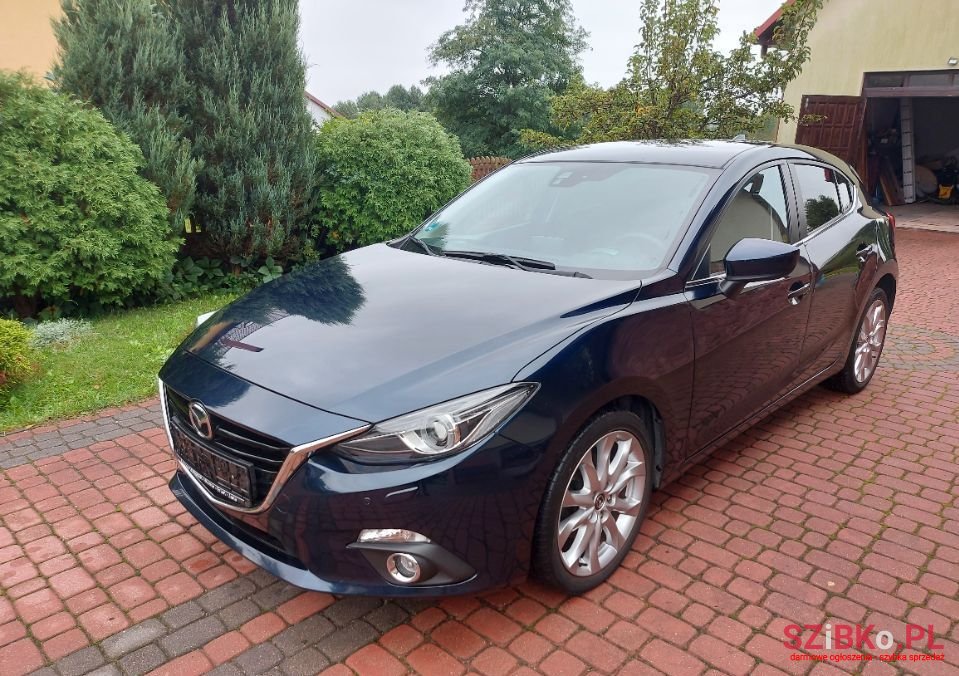 2015' Mazda 3 photo #2