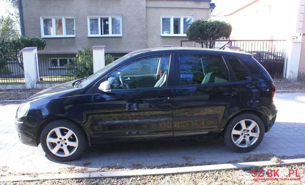 2007' Volkswagen Polo photo #2