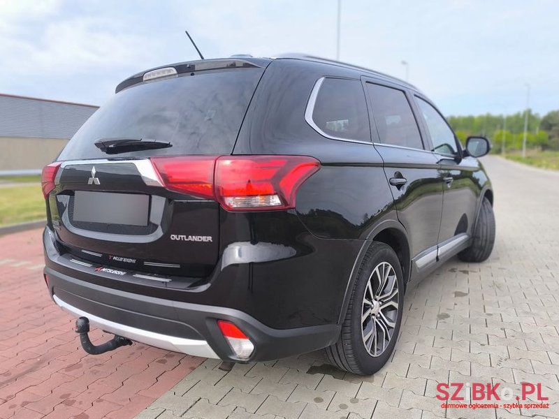 2016' Mitsubishi Outlander 2.0 Intense + 4Wd Cvt photo #6