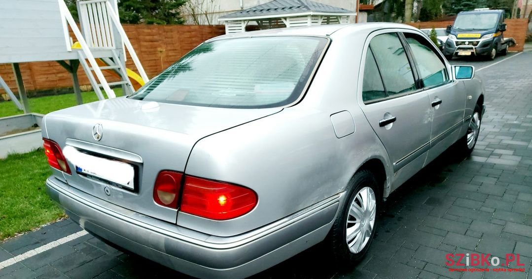 1996' Mercedes-Benz Klasa E photo #4