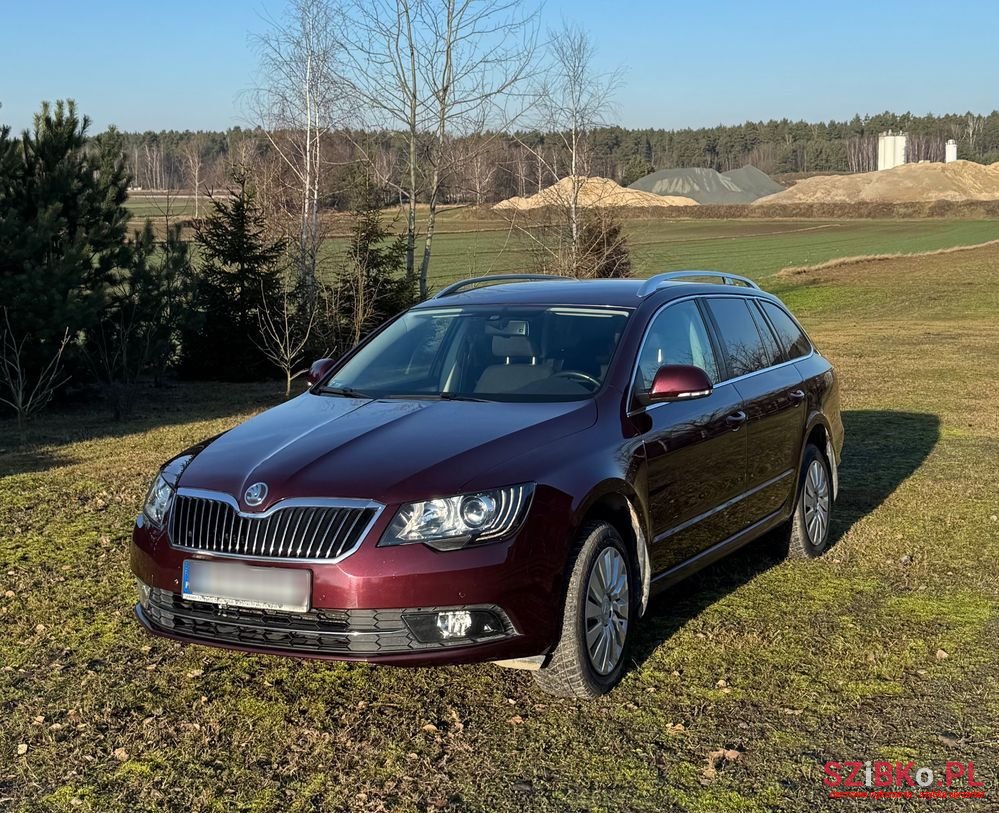 2013' Skoda Superb photo #1