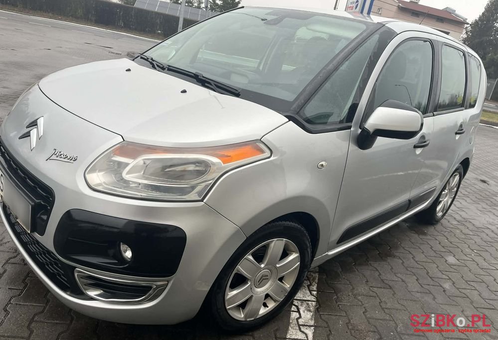 2010' Citroen C3 Picasso photo #1