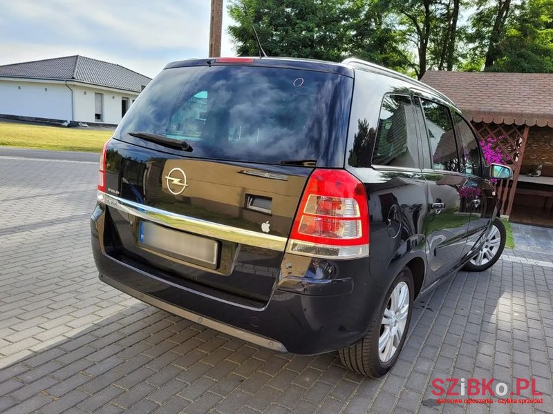 2009' Opel Zafira 1.8 Cosmo photo #4