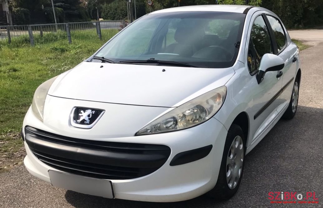 2008' Peugeot 207 photo #2