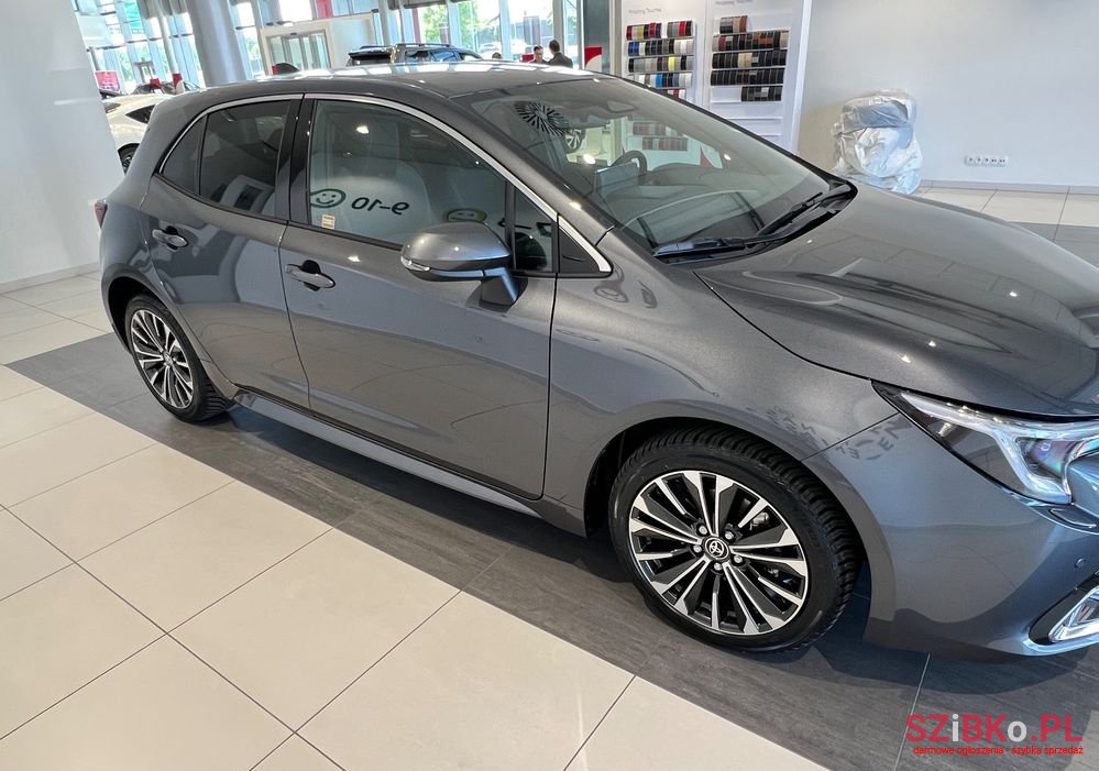 2023' Toyota Corolla photo #2