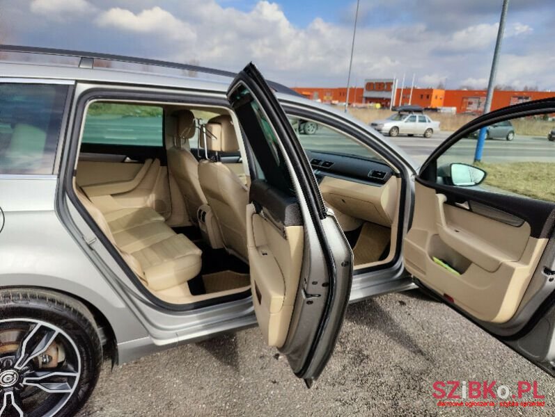 2014' Volkswagen Passat photo #6