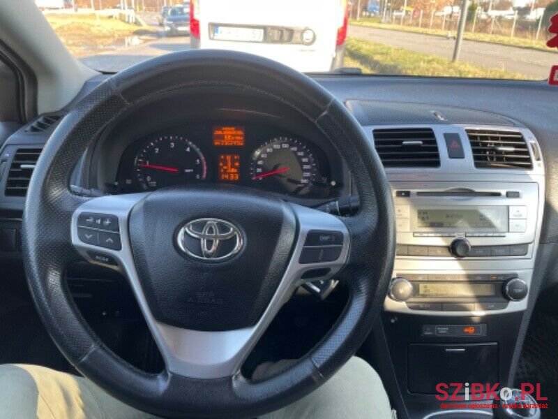 2012' Toyota Avensis photo #6