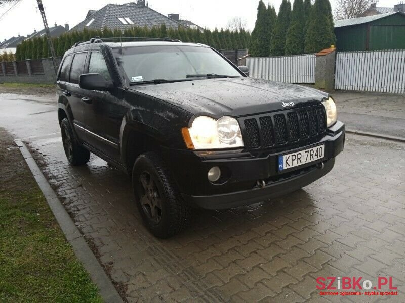 2006' Jeep Grand Cherokee photo #2
