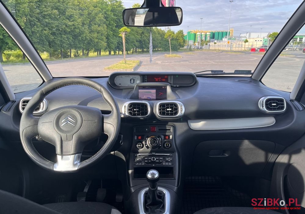 2010' Citroen C3 Picasso 1.4I Sx Pack photo #4
