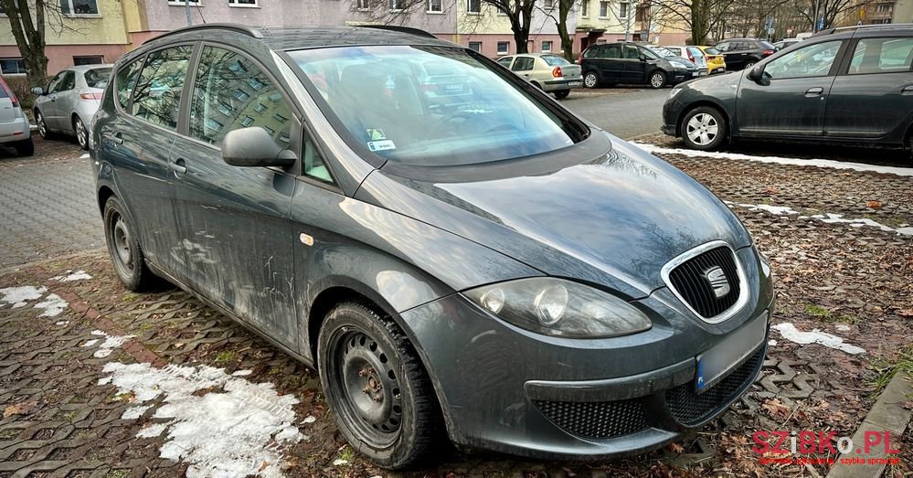 2007' SEAT Altea XL photo #3