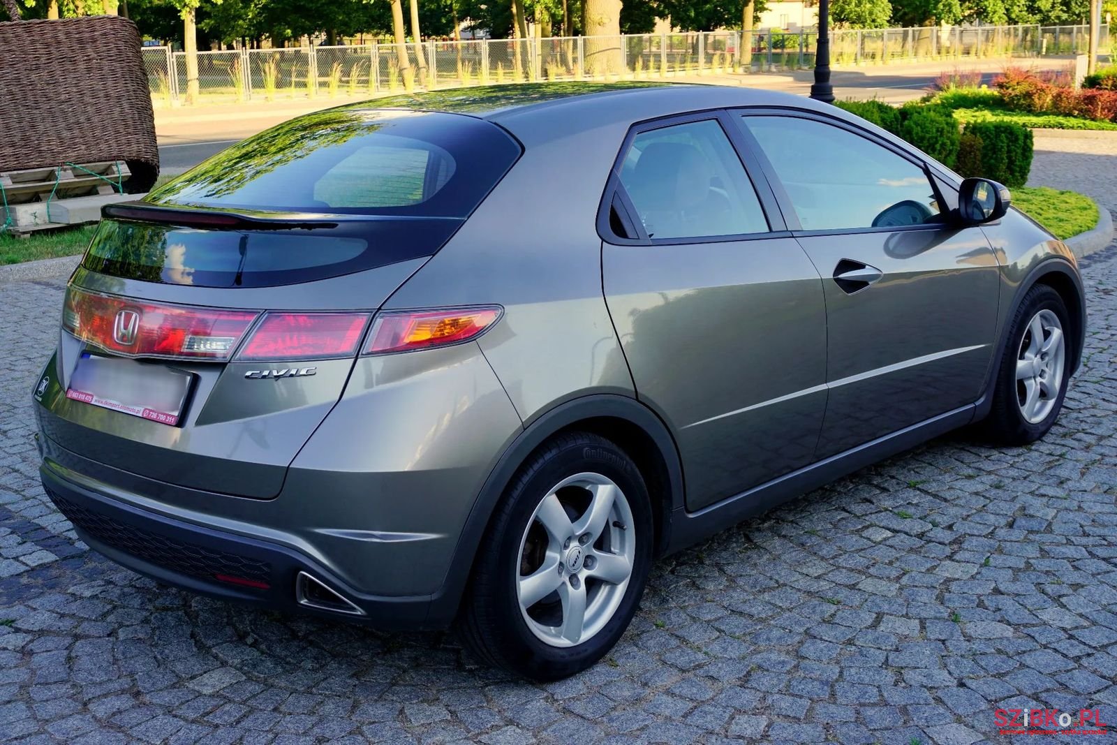 2007' Honda Civic Sport photo #5