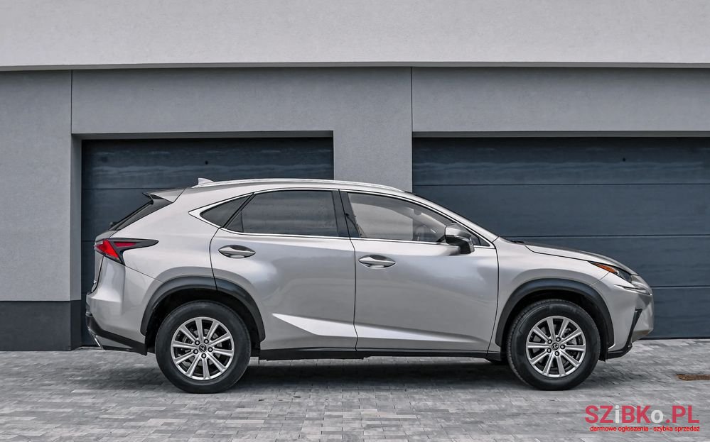 2020' Lexus NX 300 Elegance 2Wd photo #4