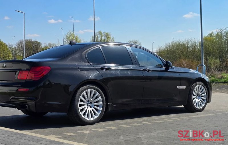 2012' BMW 7 Series 740D Xdrive photo #4