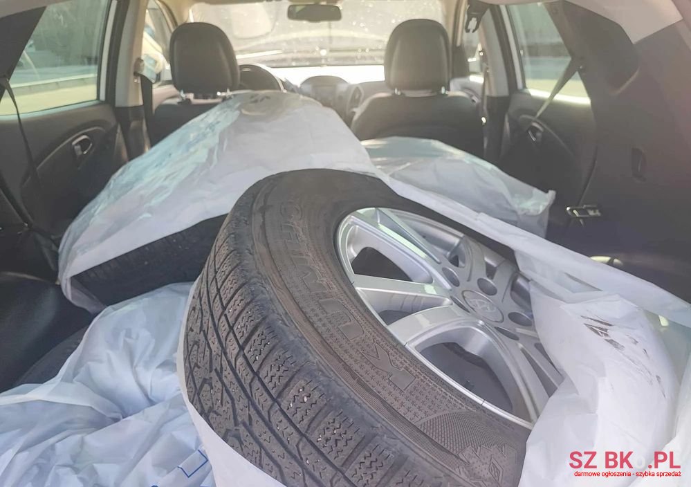 2014' Hyundai ix35 photo #3