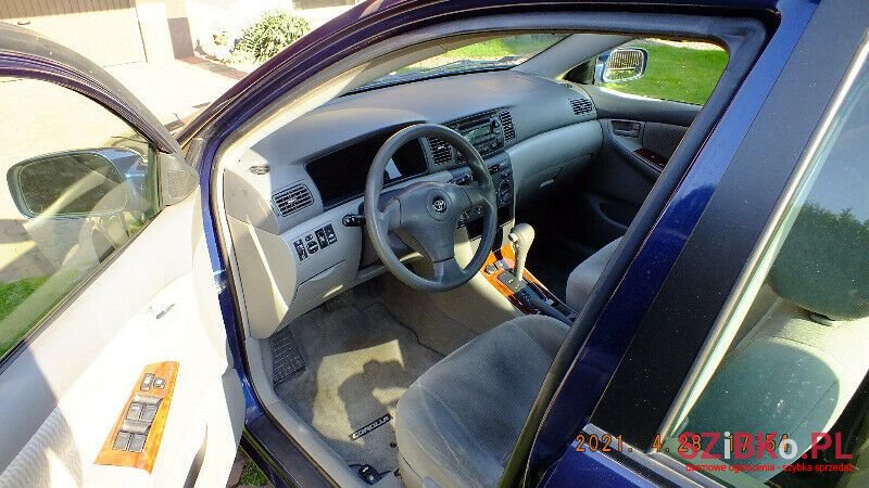 2005' Toyota Corolla photo #1