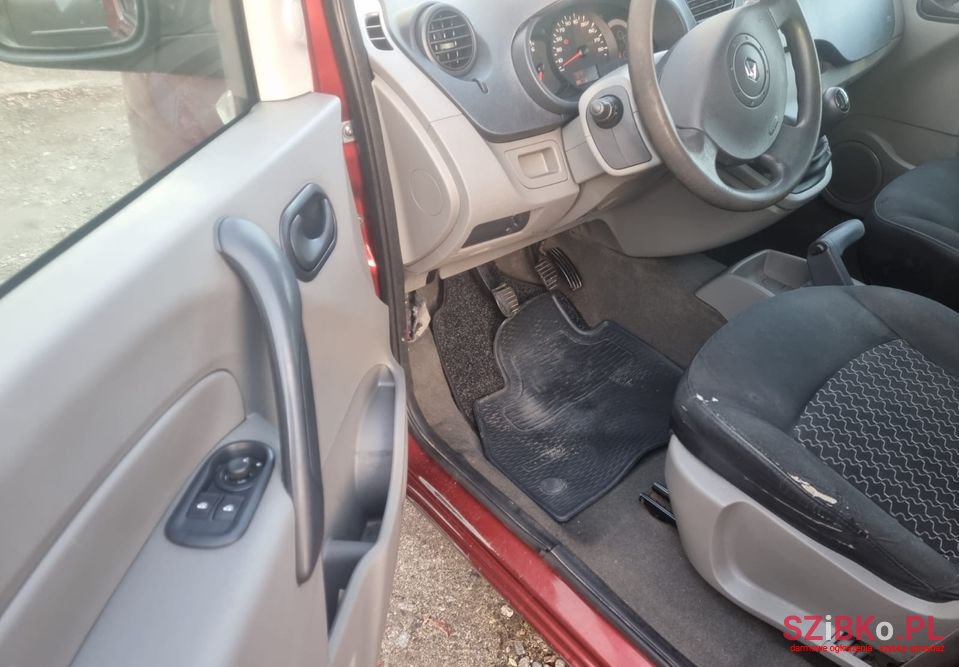 2011' Renault Kangoo photo #6