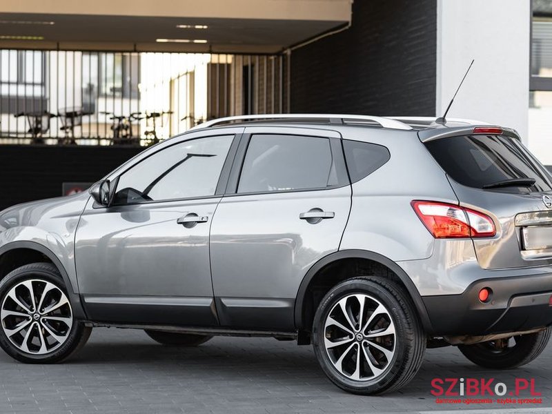 2012' Nissan Qashqai 2.0 4X4 Tekna Cvt photo #2