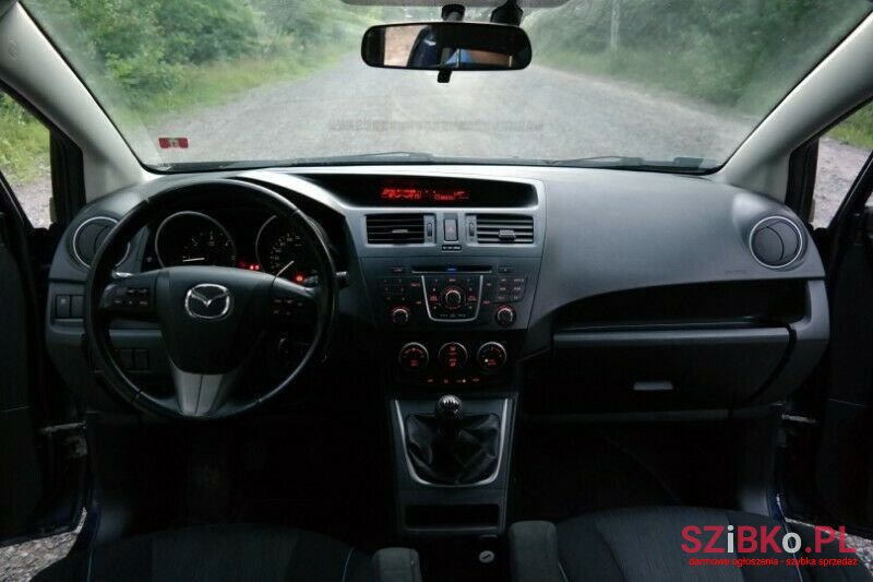 2011' Mazda 5 photo #5