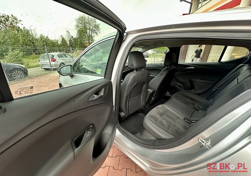 2021' Opel Astra V 1.2 T Elegance S&S photo #6