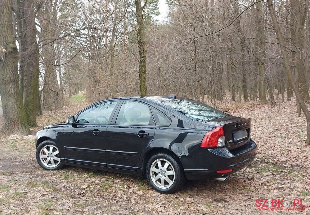 2011' Volvo S40 photo #4