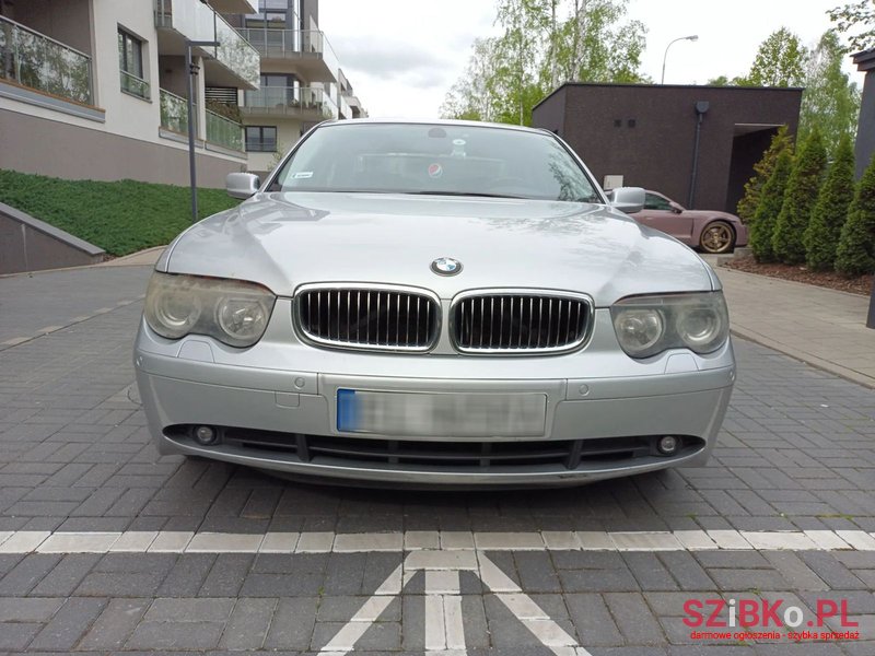 2001' BMW 7 Series photo #5