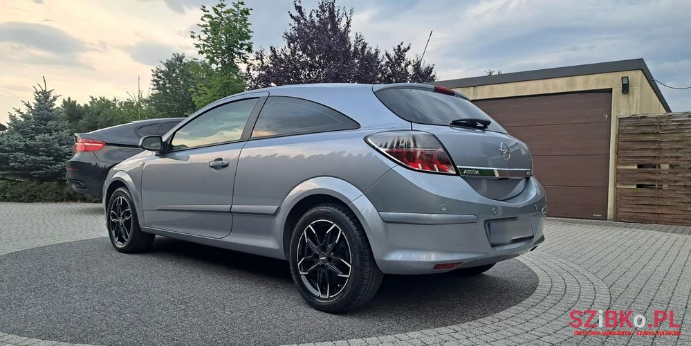 2005' Opel Astra 1.6 photo #5