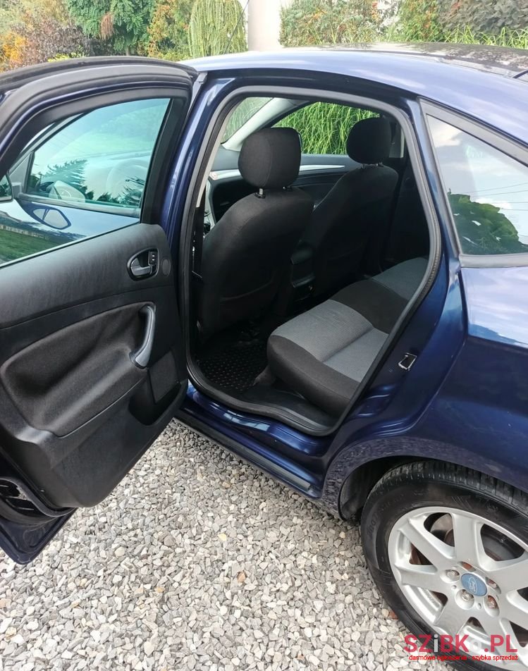 2008' Ford Mondeo 2.0 Tdci Ambiente photo #6