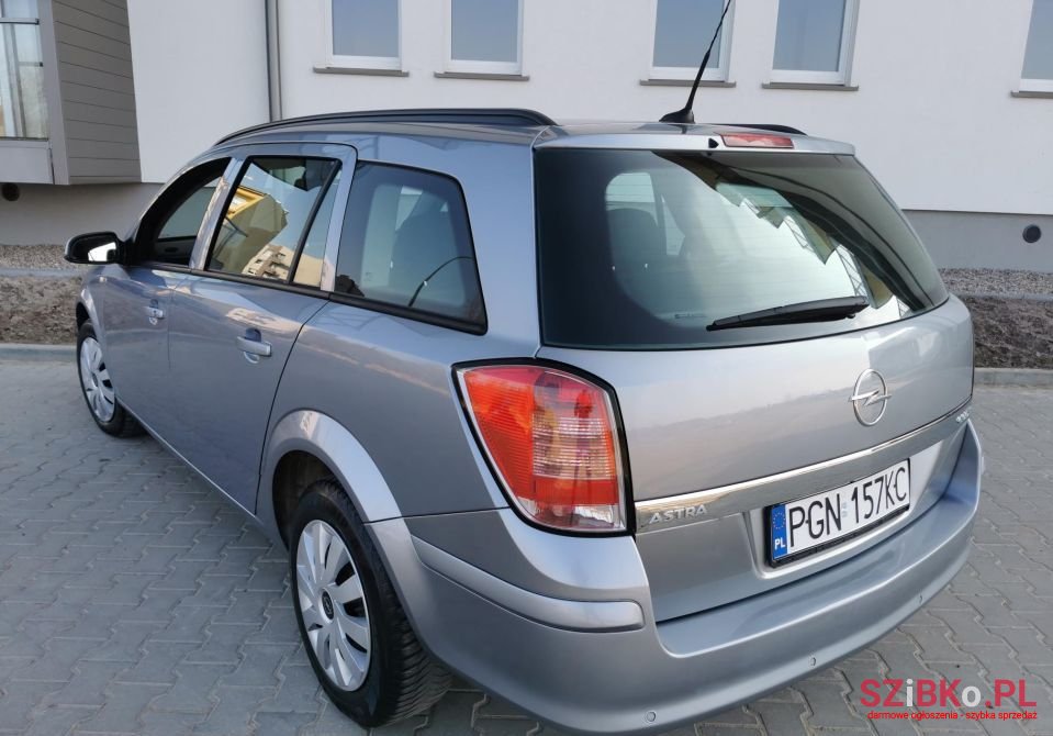 2009' Opel Astra photo #4