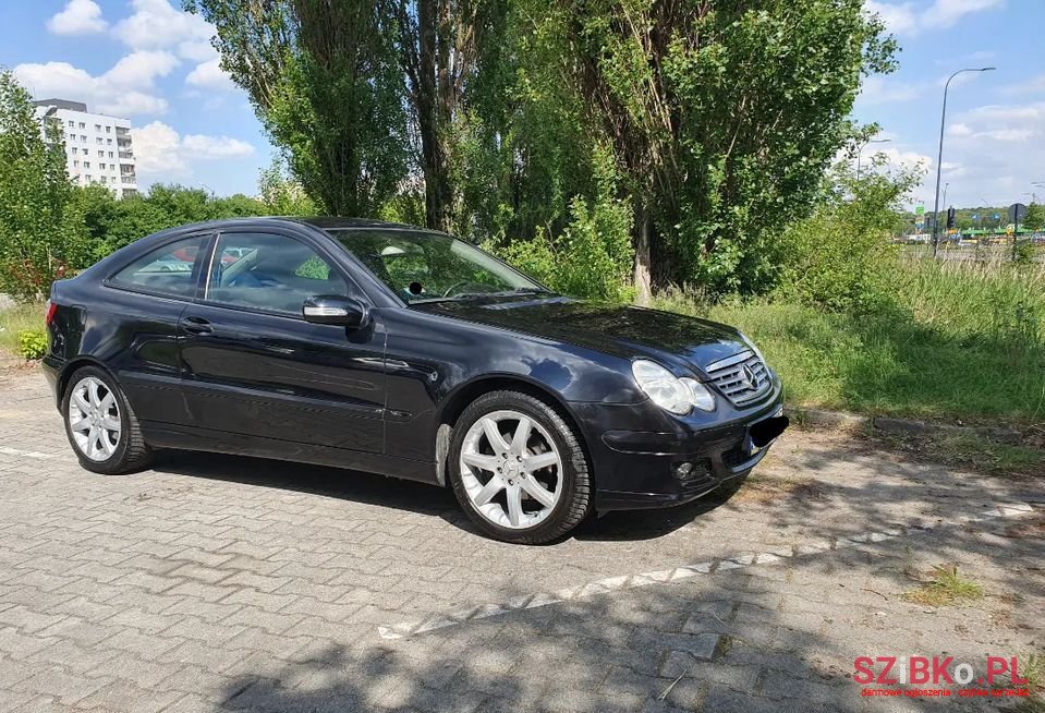 2004' Mercedes-Benz Klasa C photo #1