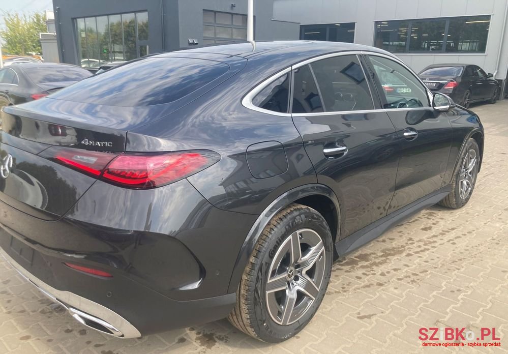 2024' Mercedes-Benz GLC photo #3