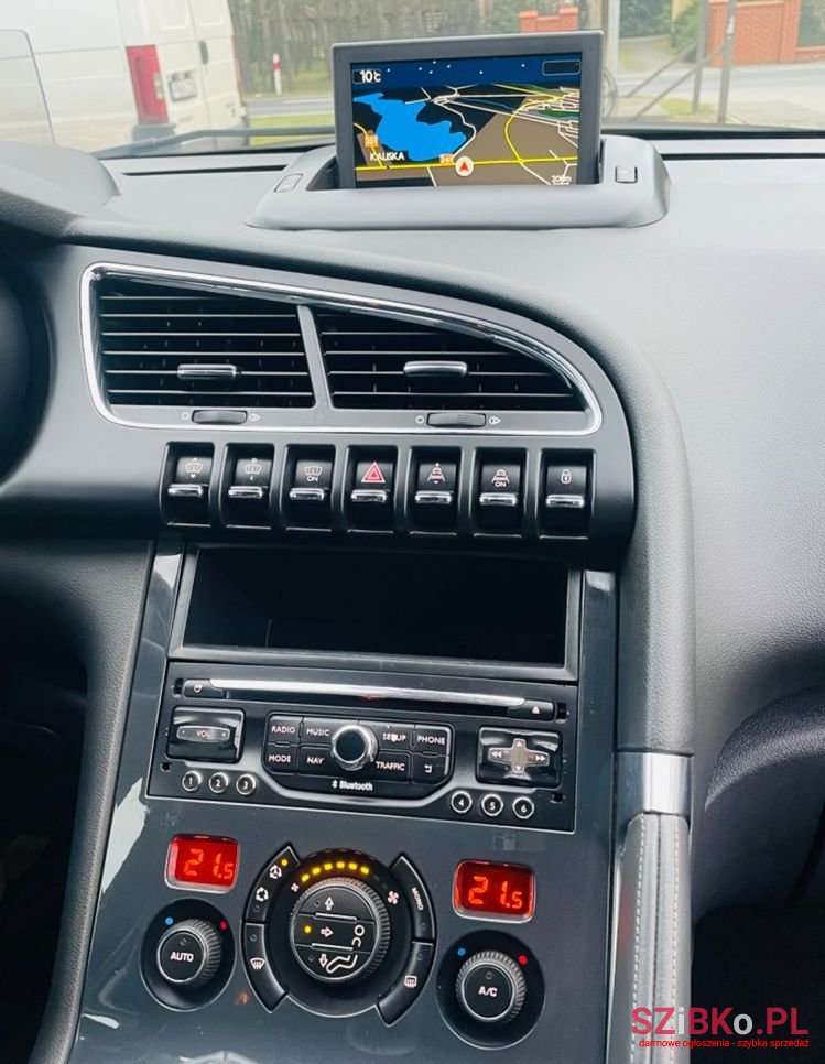 2011' Peugeot 3008 photo #4