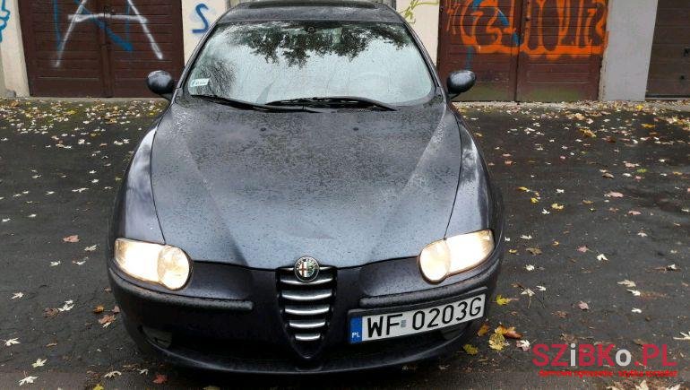 2002' Alfa Romeo 147 photo #1