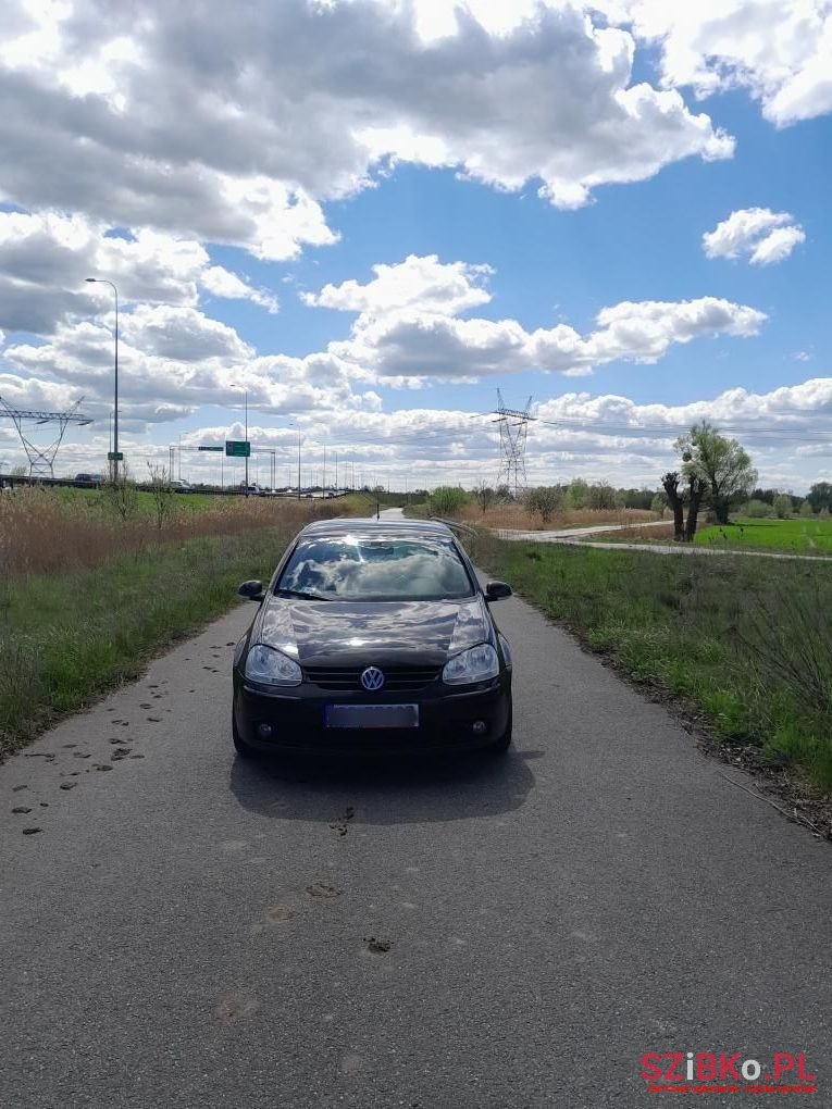 2008' Volkswagen Golf photo #1