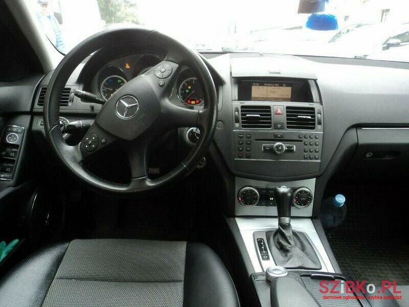 2010' Mercedes-Benz Klasa C photo #4