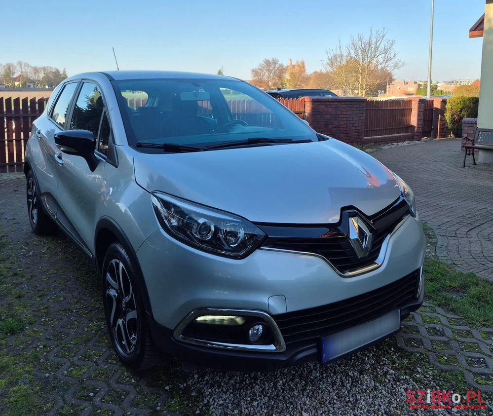 2015' Renault Captur photo #1