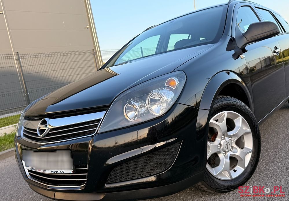 2010' Opel Astra 1.6 Enjoy photo #4