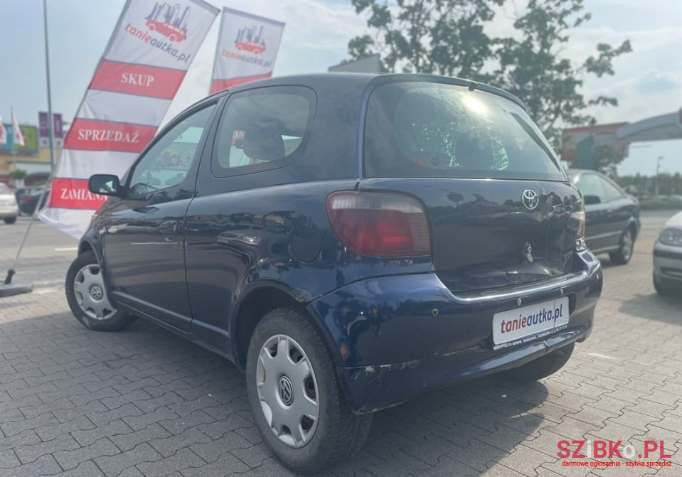 2001' Toyota Yaris photo #3