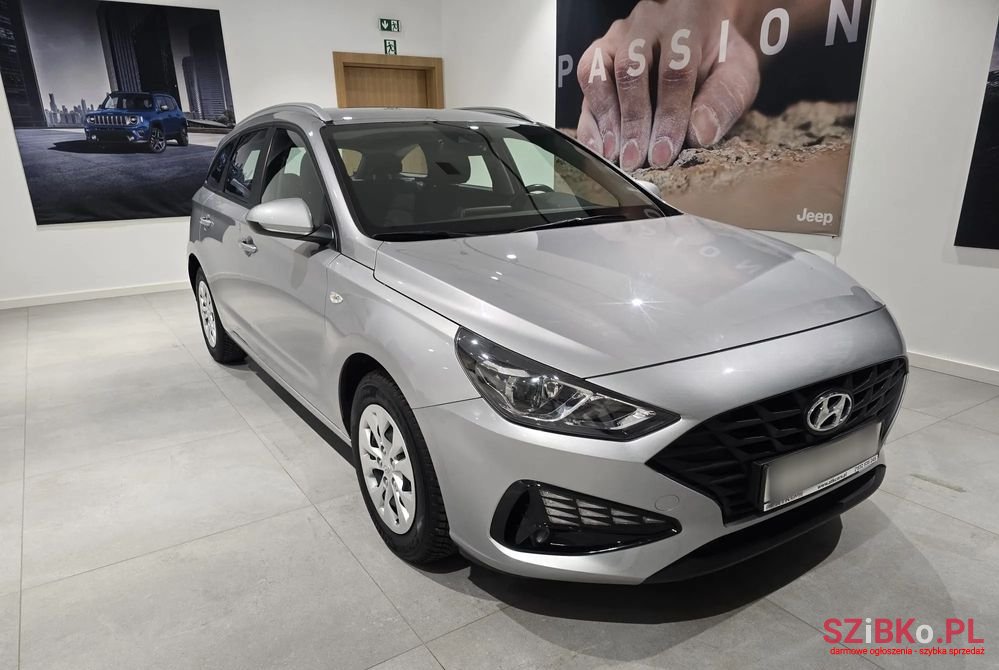 2022' Hyundai i30 1.5 Dpi Classic + photo #3