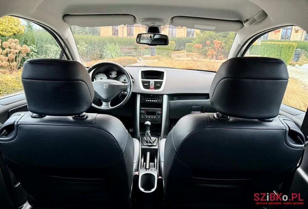 2008' Peugeot 207 photo #6