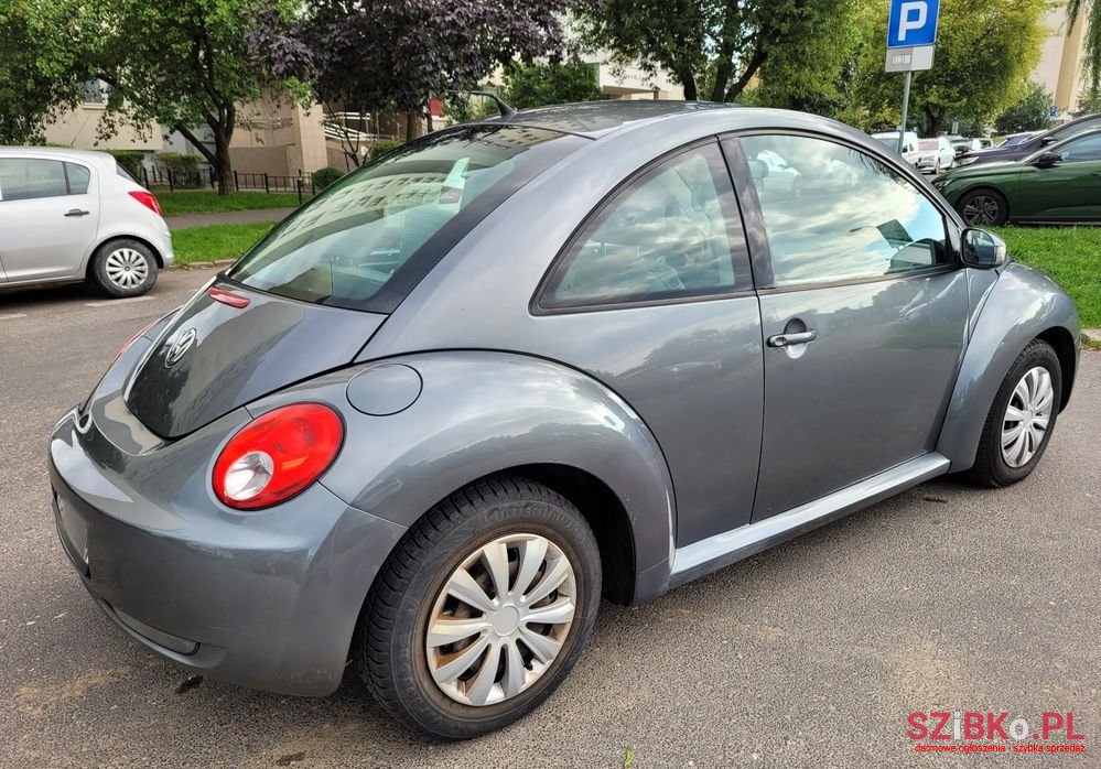2006' Volkswagen New Beetle 1.4 photo #4