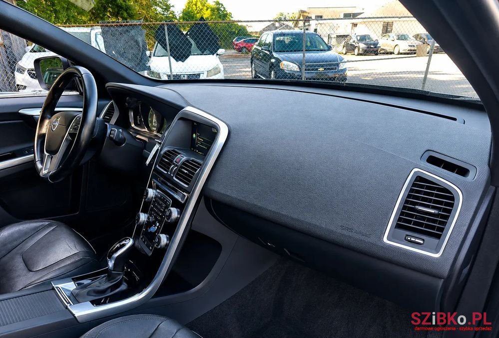 2016' Volvo Xc 60 photo #6